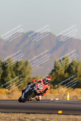 media/Nov-19-2023-CVMA (Sun) [[1f3d1b7ccb]]/Race 18 Supersport Middleweight/